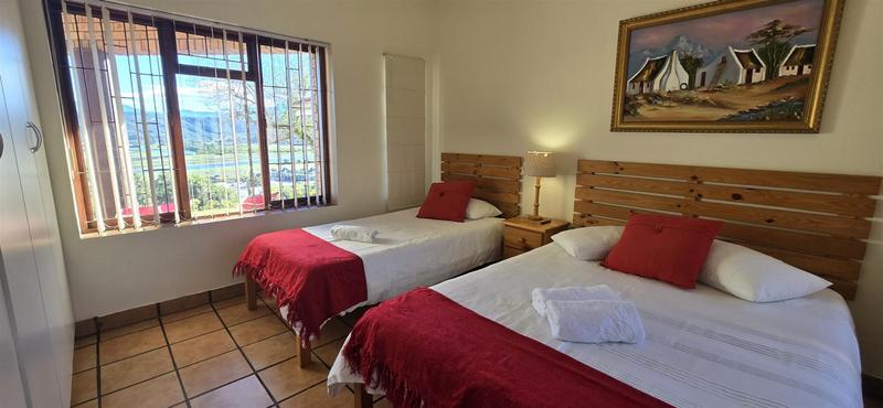 4 Bedroom Property for Sale in Southern Cross Western Cape